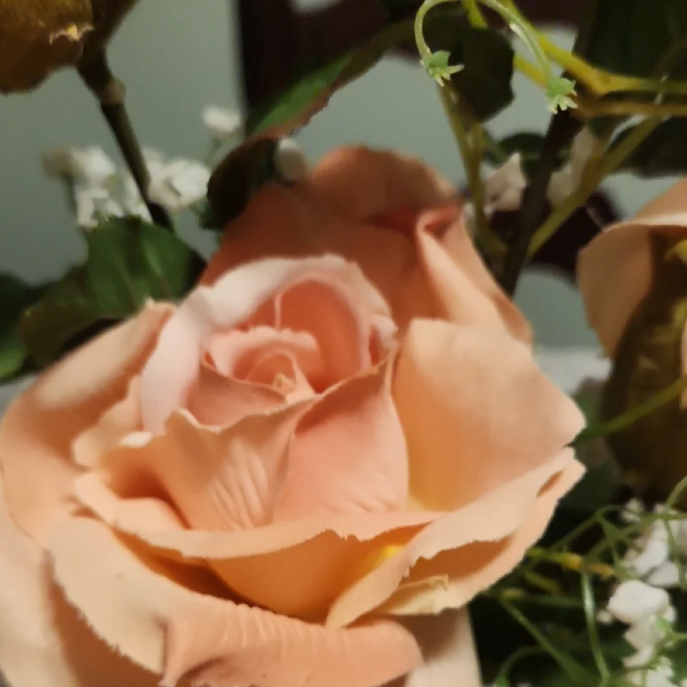 Elegant Faux Pink Rose Arrangement in Heart Vase